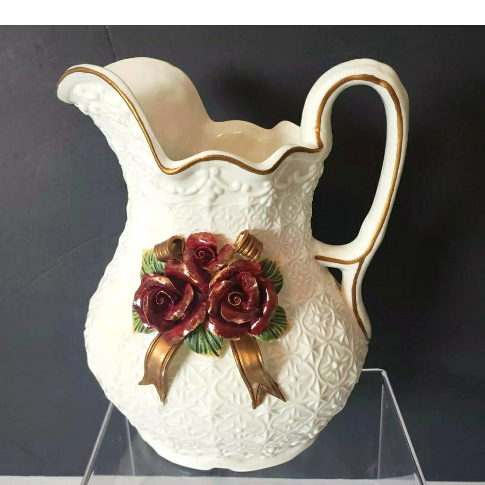 Pitcher vase